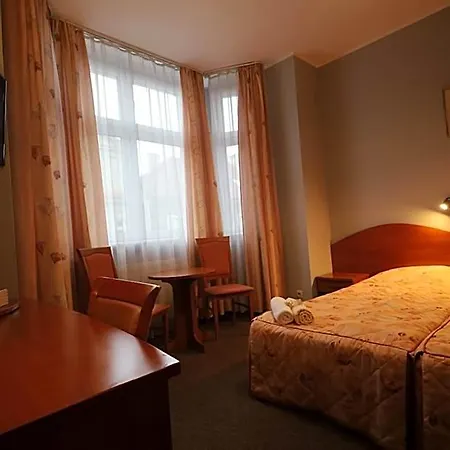 Nasz Klub - Goscinne Bed & Breakfast Poznan