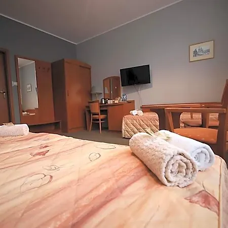 Nasz Klub - Goscinne Bed & Breakfast 3*