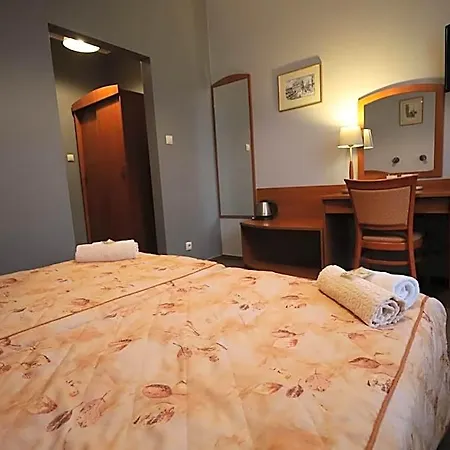 Nasz Klub - Goscinne Bed & Breakfast Poznan